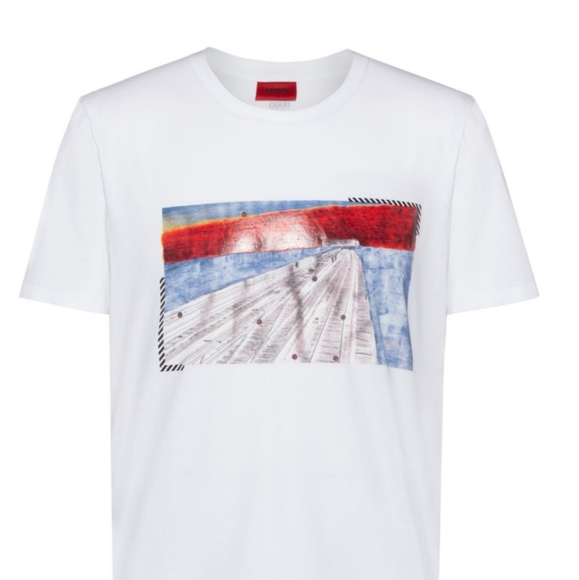 Hugo Boss Graphic Dokio White Red Blue T Shirt NEW Mens Medium RARE Short Sleeve